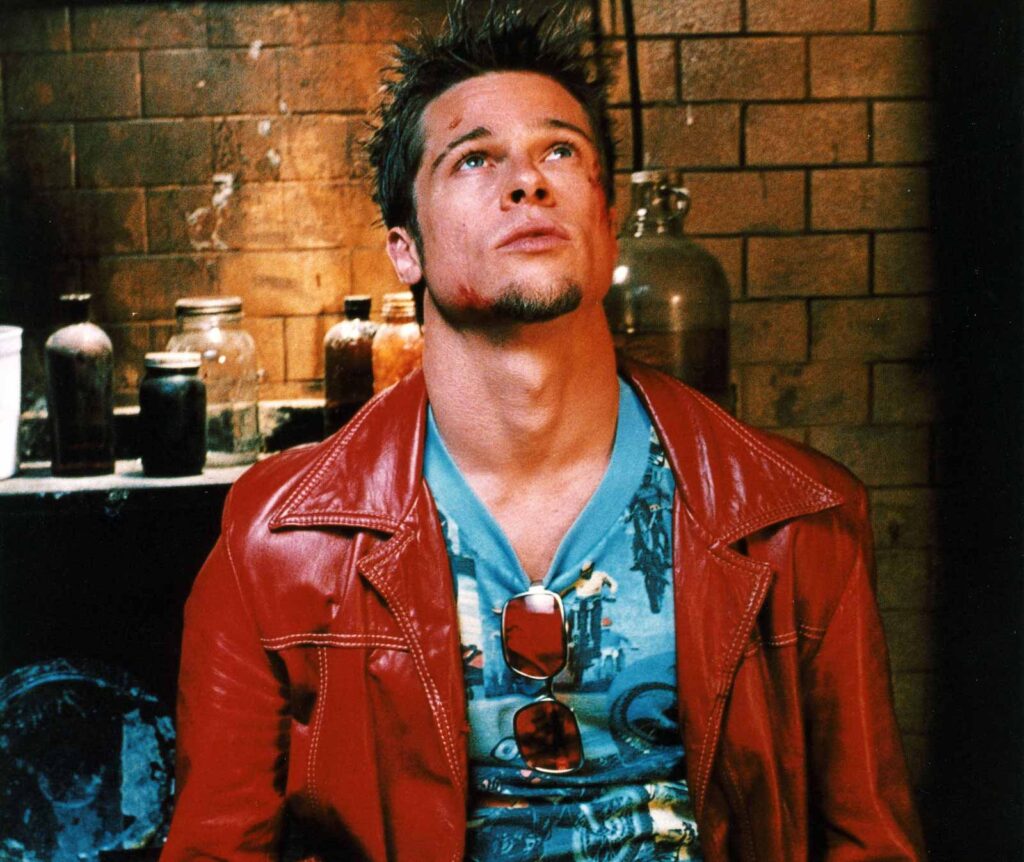 Photo showing Brad Pitt's neck muscles.